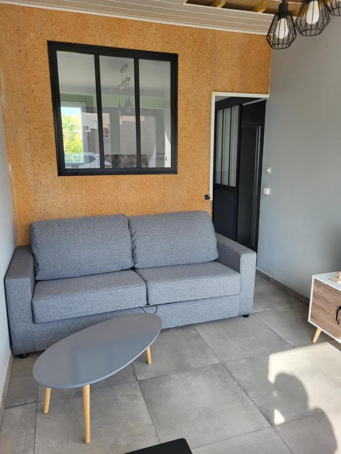 Studio Proche Gare Tgv Haute Picardie Dompierre-Becquincourt Εξωτερικό φωτογραφία